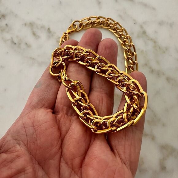 Chunky Gold-Tone Chain Link Necklace & Bracelet Set - Picture 9 of 9